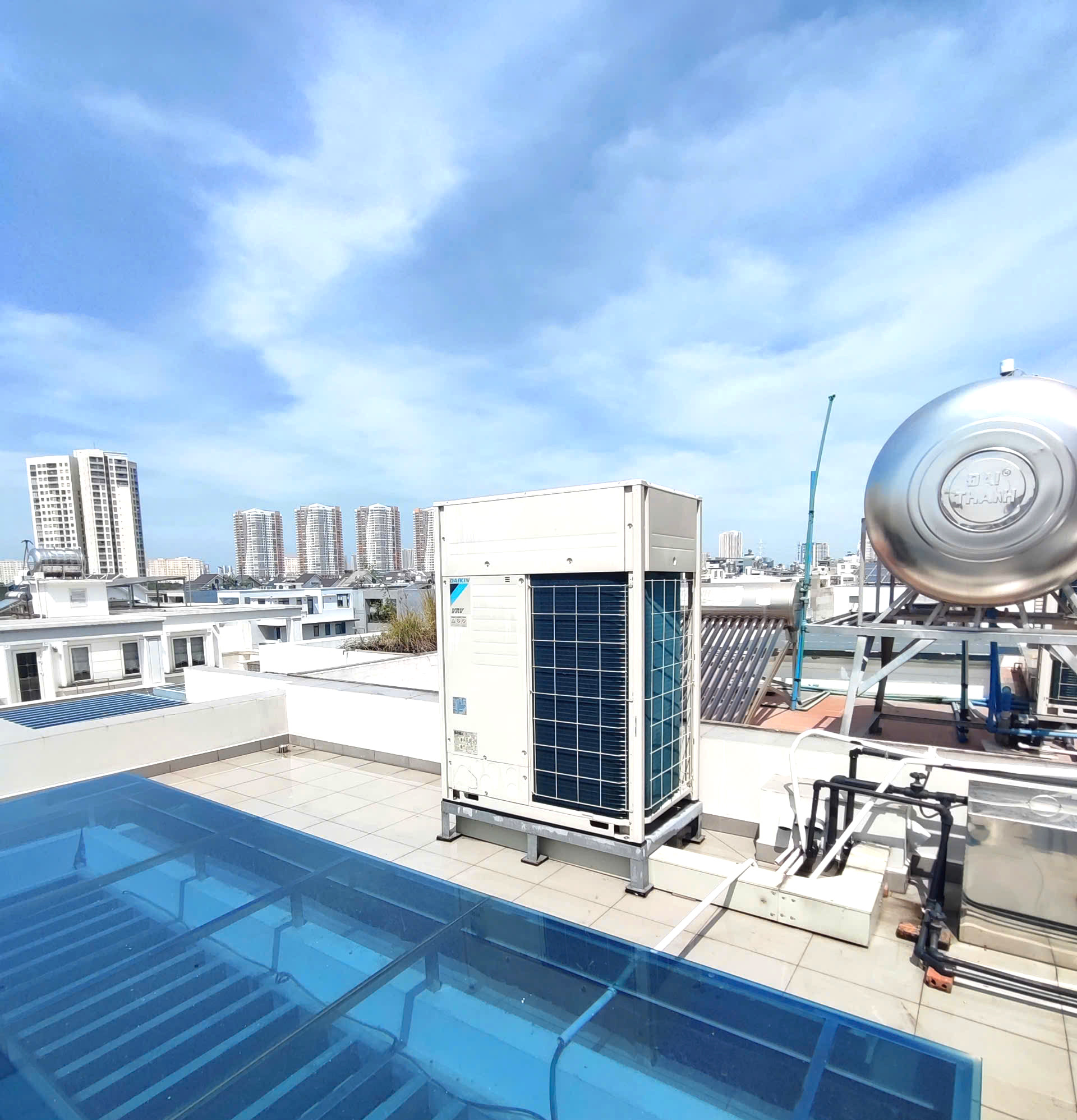 BẢO TRÌ MÁY LẠNH CHUỖI, TOÀ NHÀ