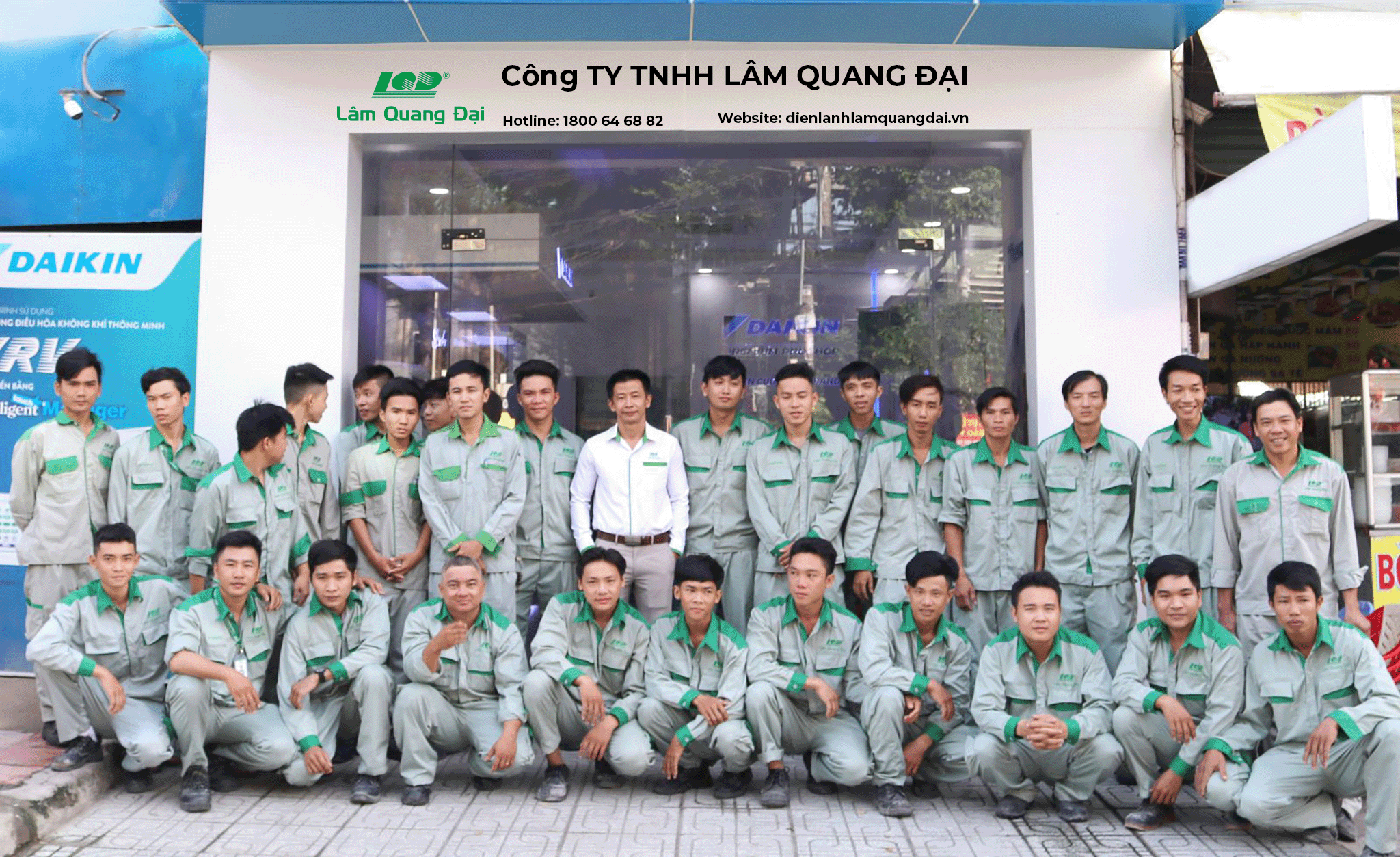 CON NGƯỜI LÀ NỀN MÓNG PHÁT TRIỂN BỀN VỮNG 